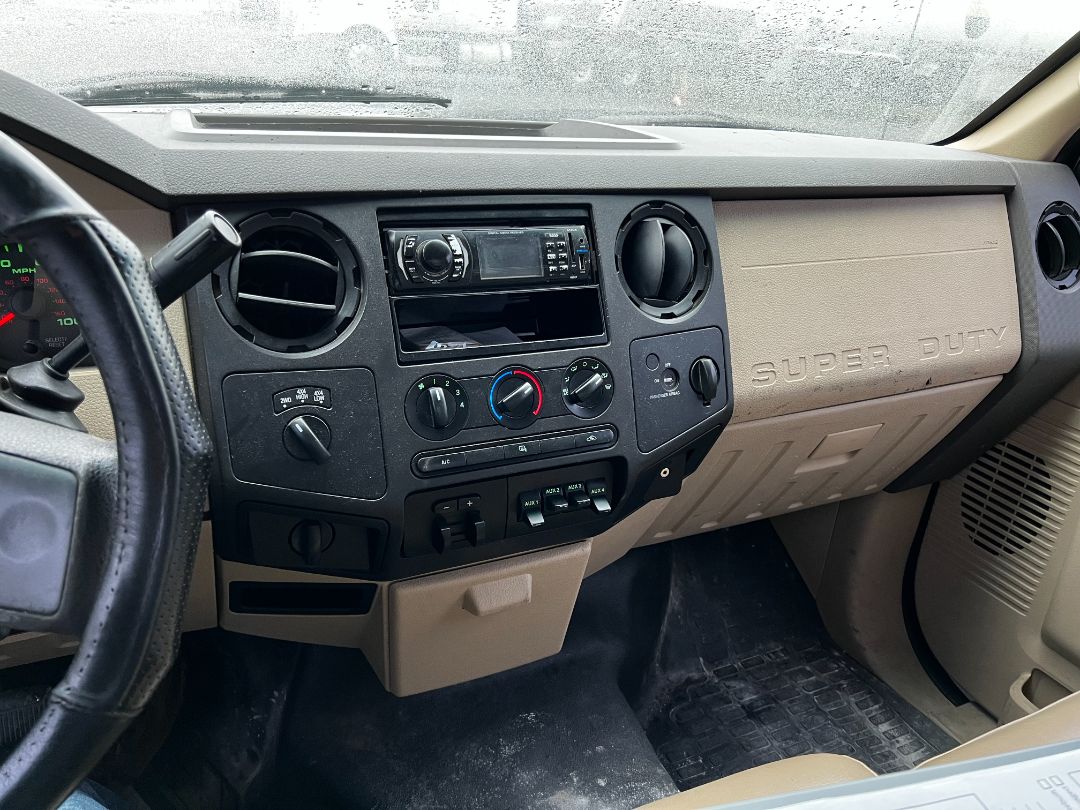 2010 FORD F-350 - Image 7